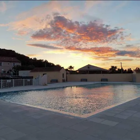 Campingplatz Mobil Climatise 6 Personnes Avec Piscine